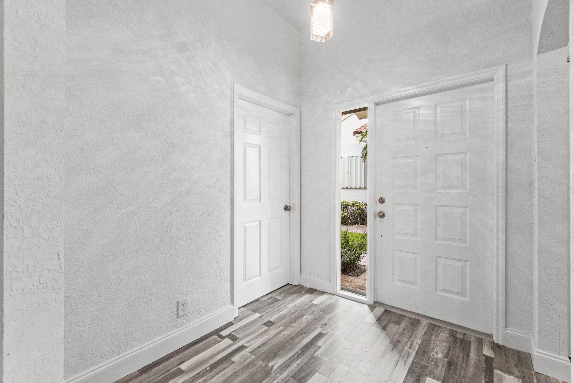 15465 Lake Gardenia Place, Delray Beach, FL 33484 Photo