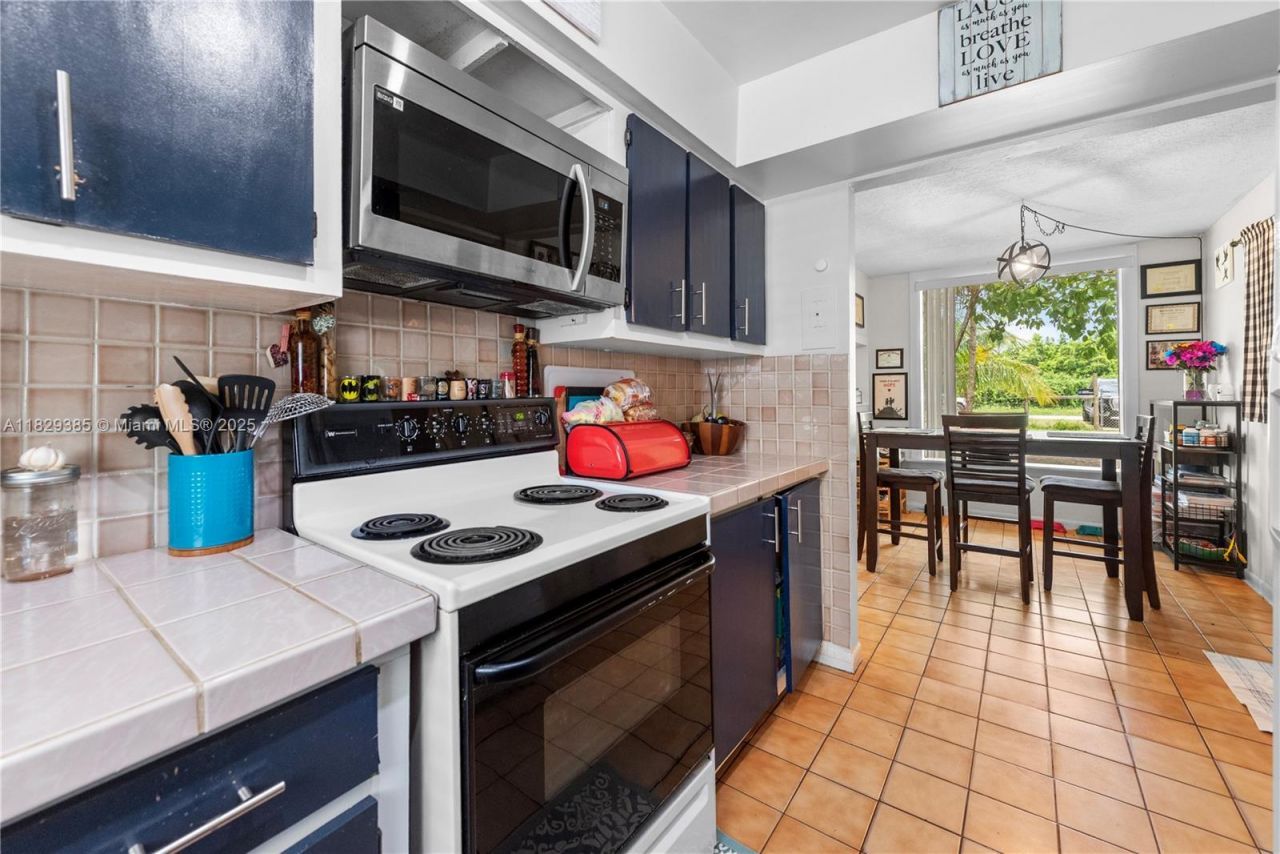 20350 SW 182nd Ave, Miami, FL 33187 Photo