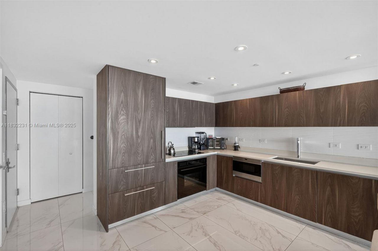 3131 NE 7th Ave, Unit 4503, Miami, FL 33137 Photo