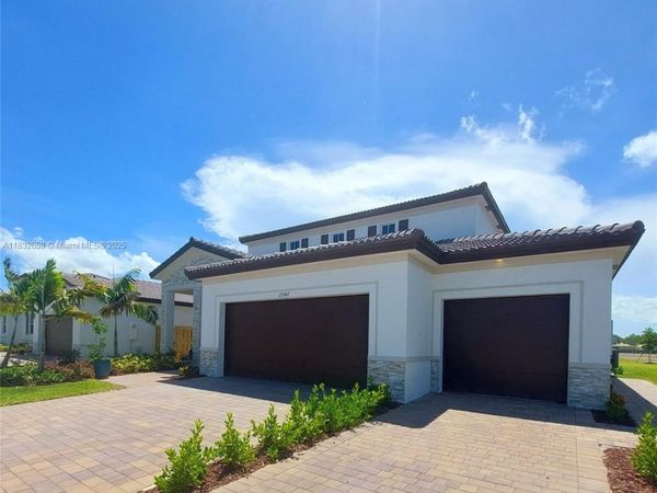 2942 SE 23rd Ave, Homestead, FL 33035