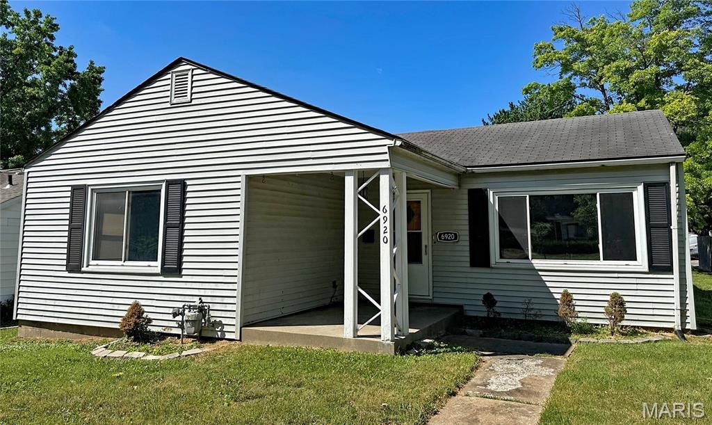 6920 W A Street, Belleville, IL 62223 Main Photo