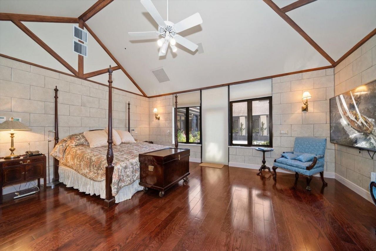 1835 Alicia Way, Clearwater, FL 33764 Photo