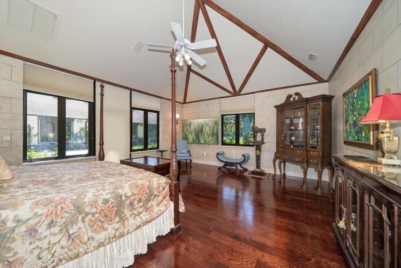 1835 Alicia Way, Clearwater, FL 33764 Photo