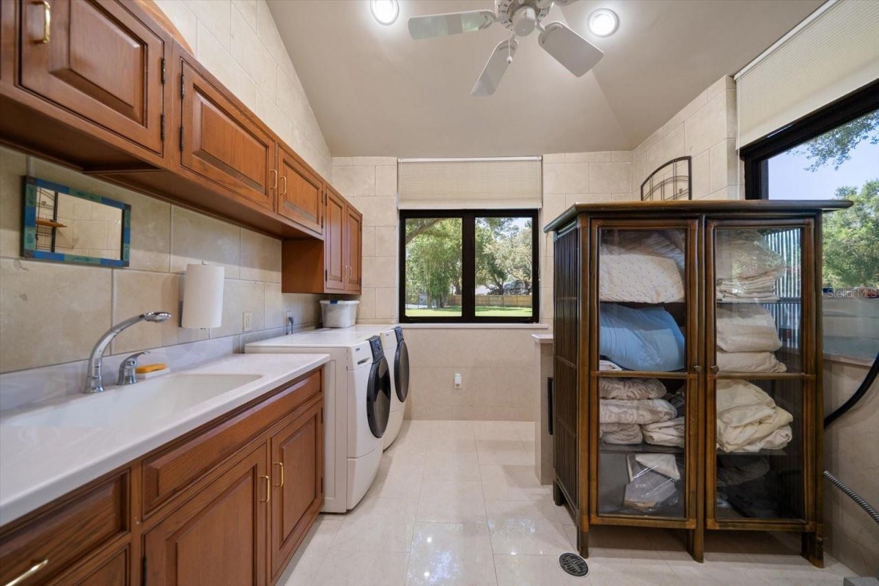 1835 Alicia Way, Clearwater, FL 33764 Photo