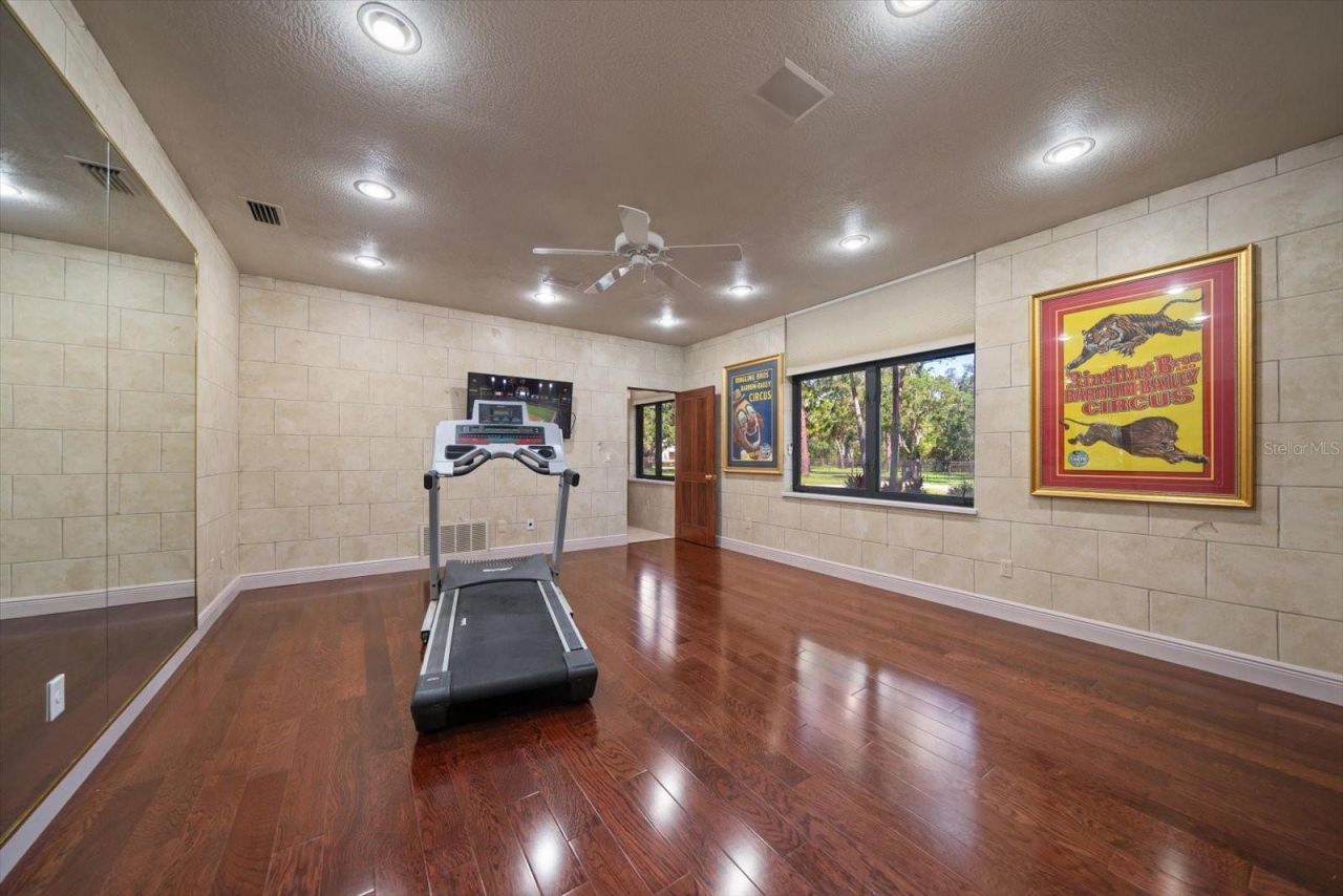 1835 Alicia Way, Clearwater, FL 33764 Photo