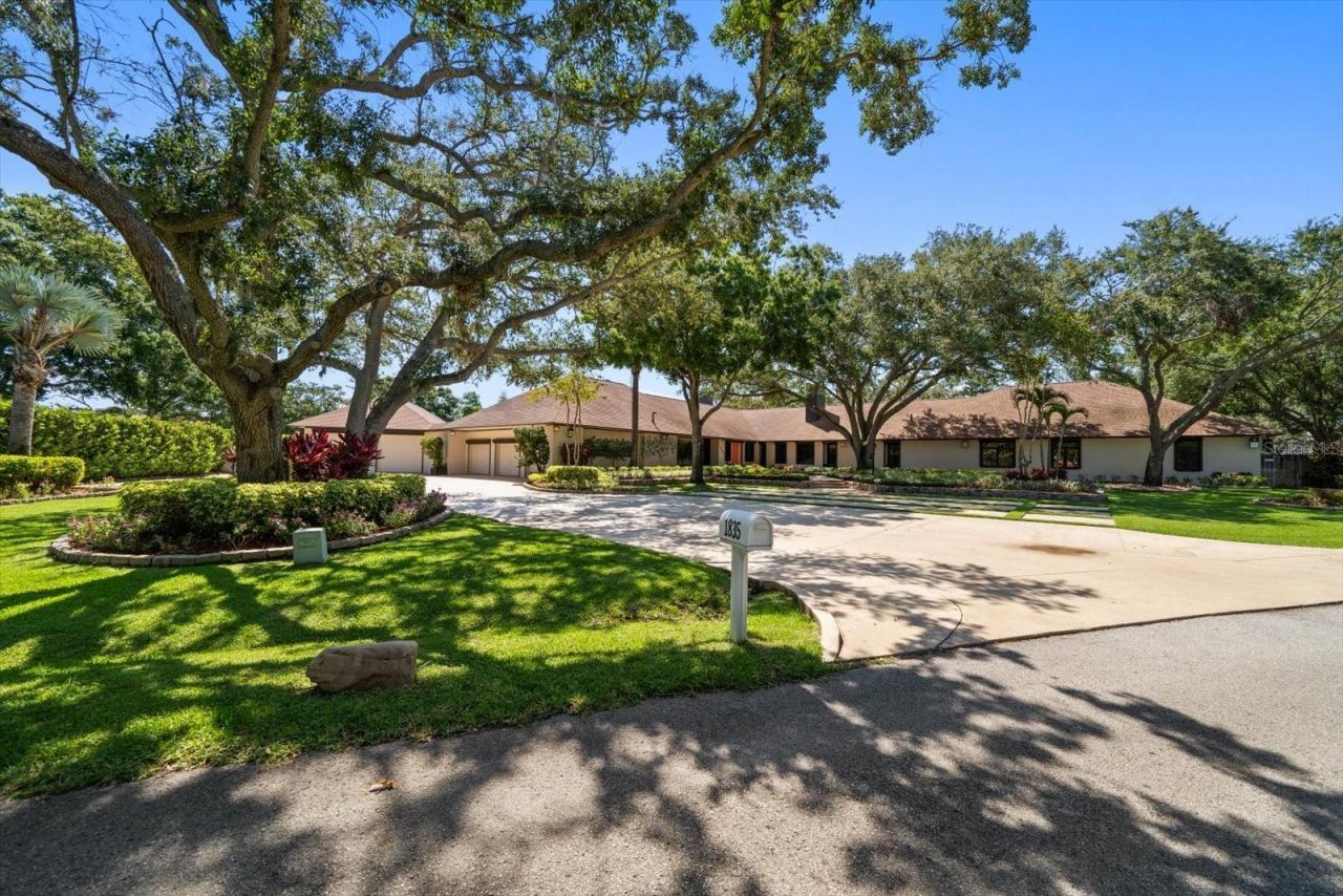 1835 Alicia Way, Clearwater, FL 33764 Photo