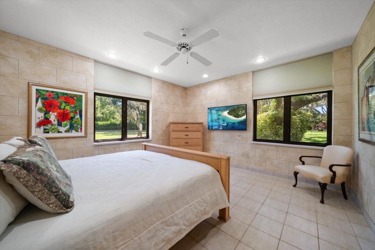 1835 Alicia Way, Clearwater, FL 33764 Photo