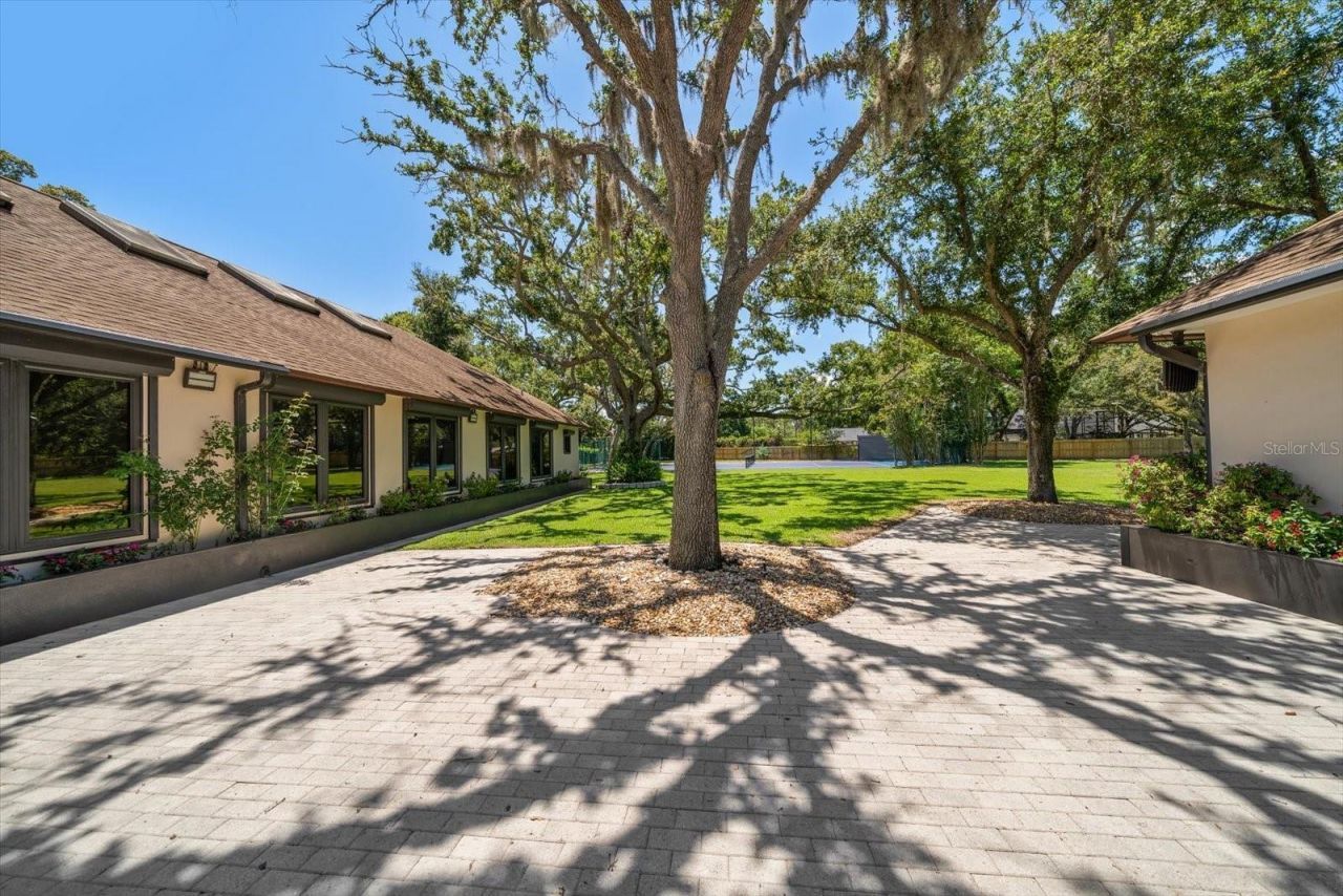 1835 Alicia Way, Clearwater, FL 33764 Photo