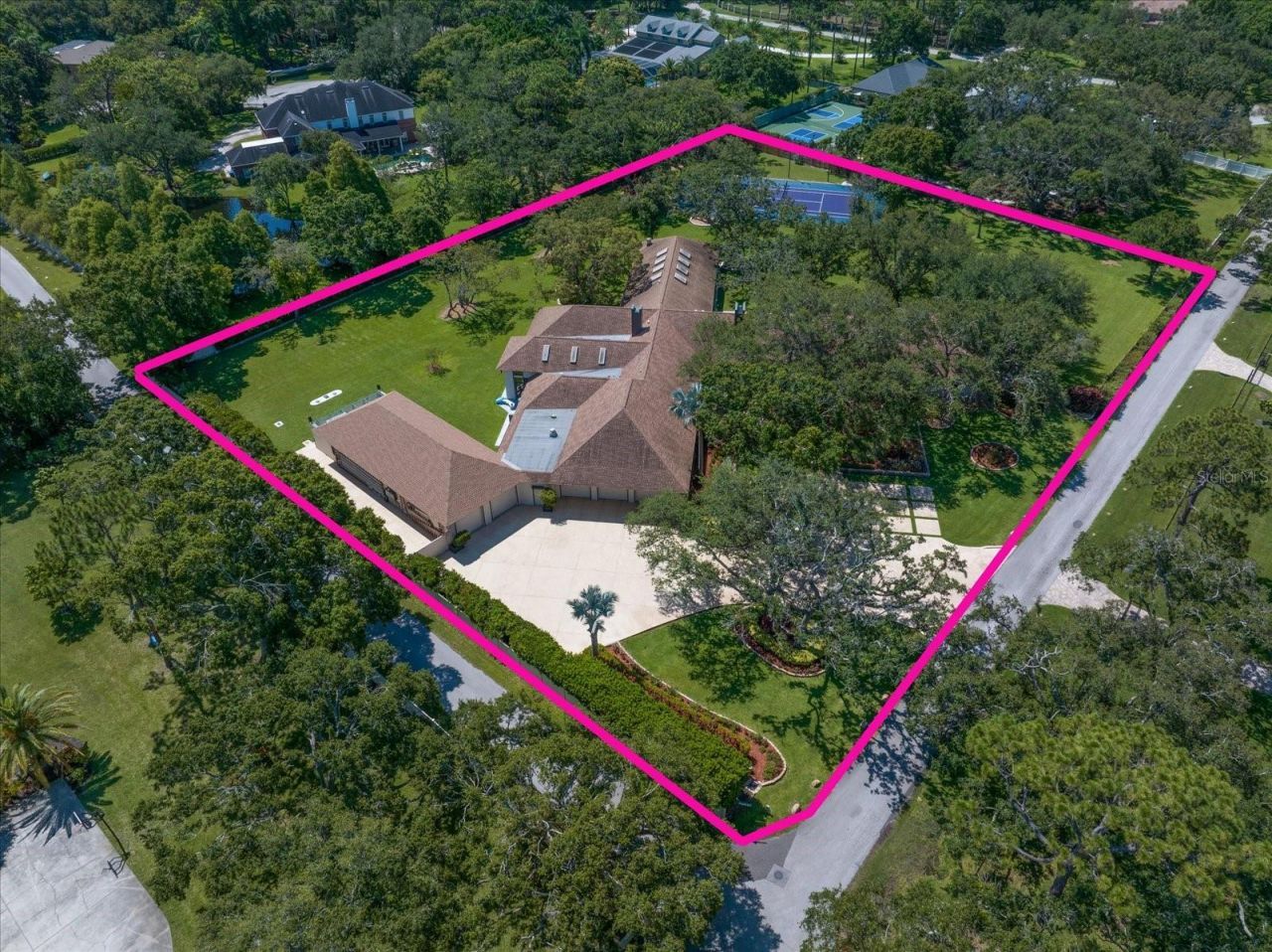1835 Alicia Way, Clearwater, FL 33764 Photo