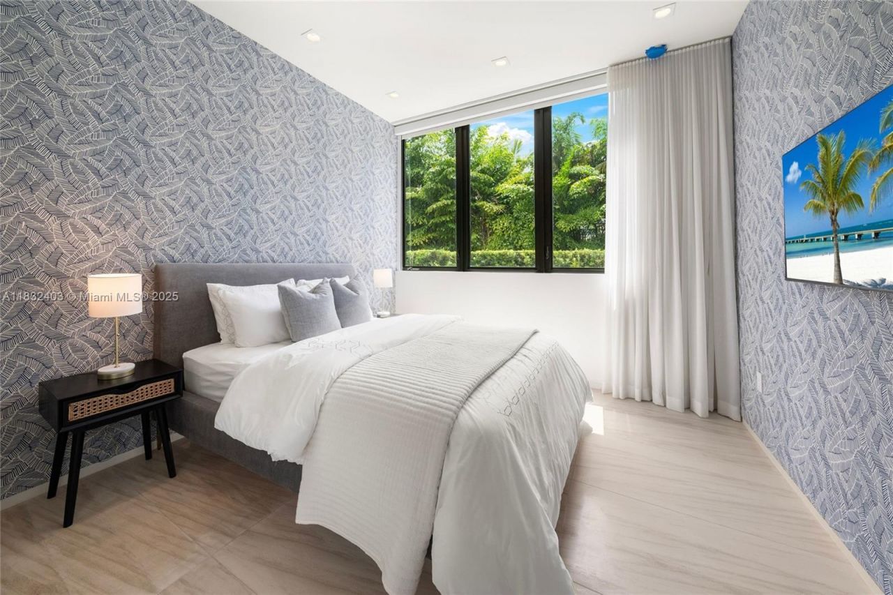 7610 SW 48th Ct, Miami, FL 33143 Photo