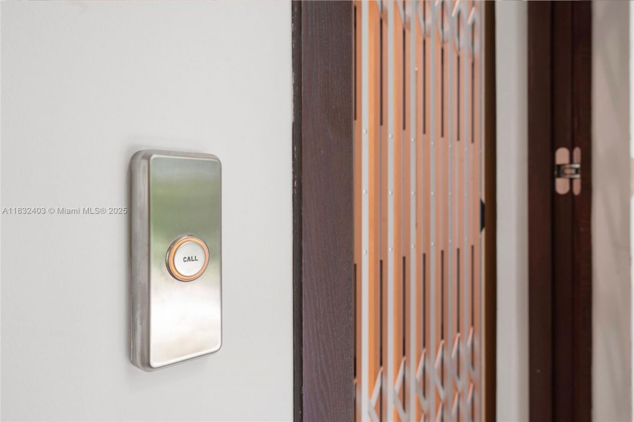 7610 SW 48th Ct, Miami, FL 33143 Photo