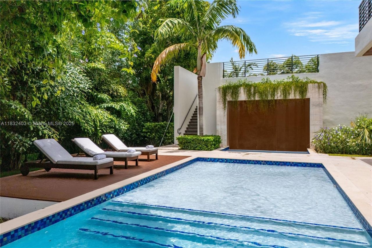 7610 SW 48th Ct, Miami, FL 33143 Photo