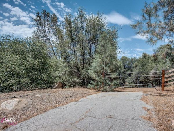 28060 Carlyle Springs Road, Keene, CA 93531