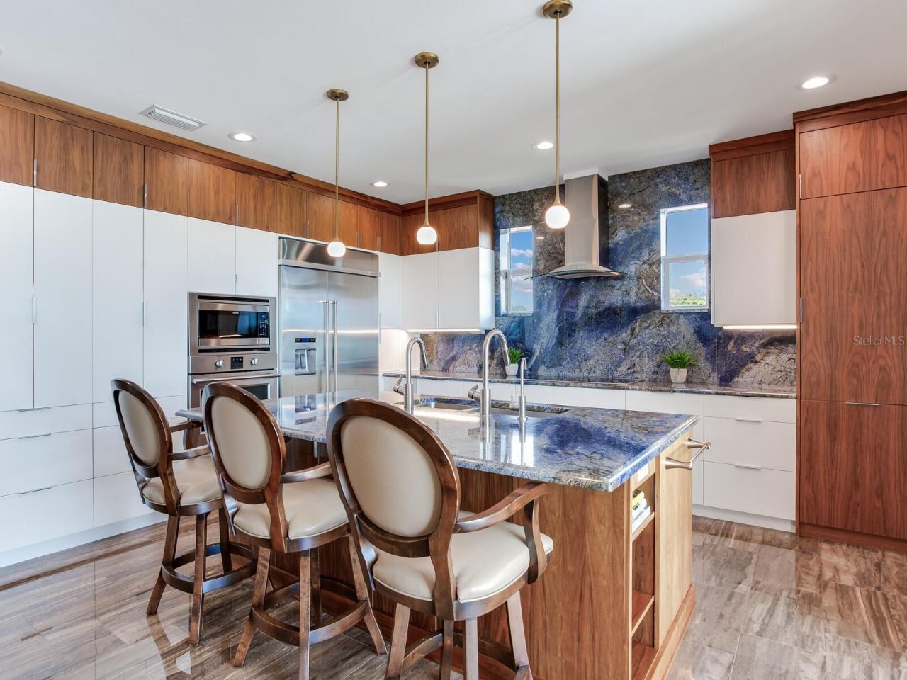 8 Sunset Bay Drive, Belleair, FL 33756 Photo