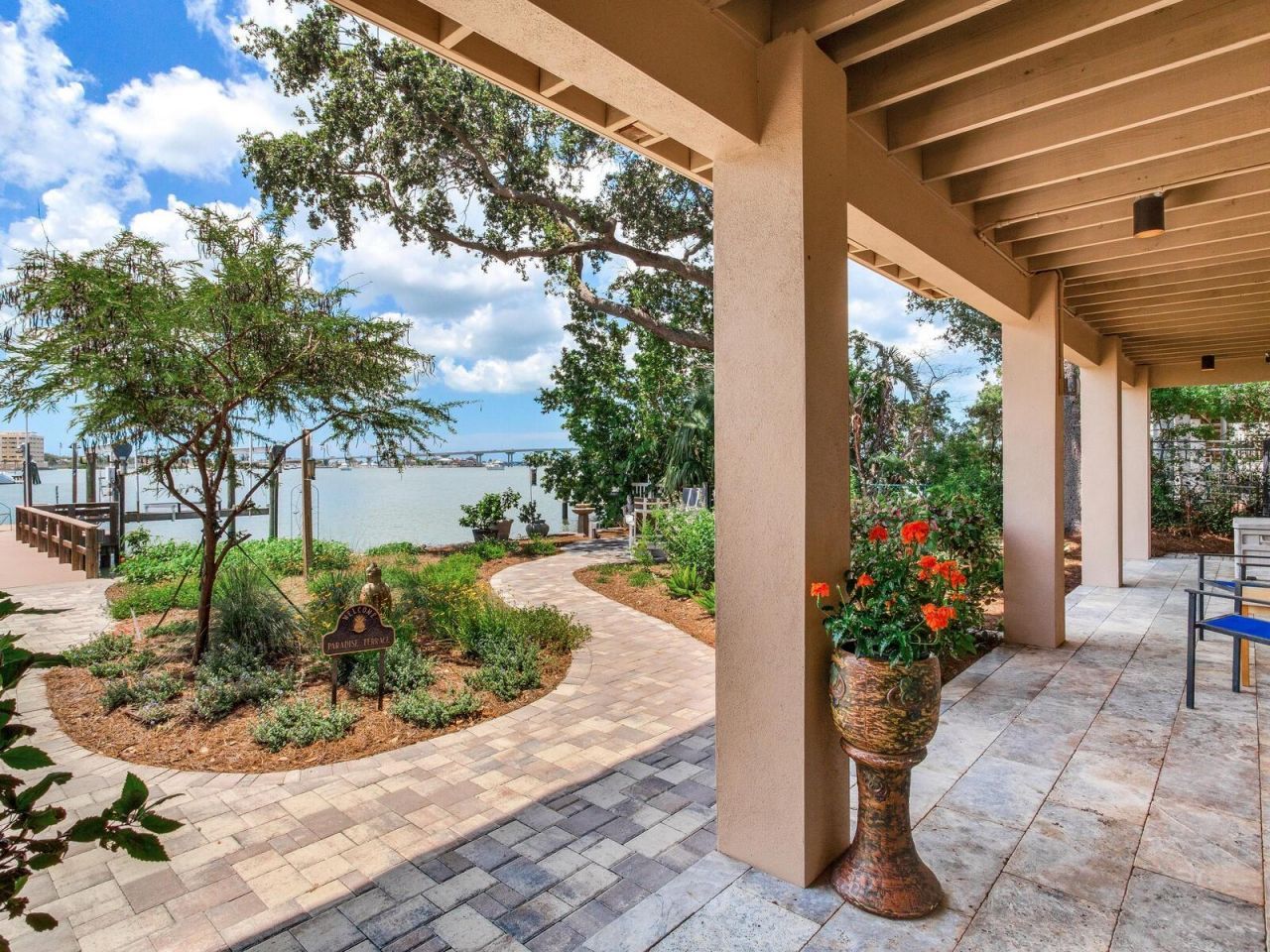 8 Sunset Bay Drive, Belleair, FL 33756 Photo