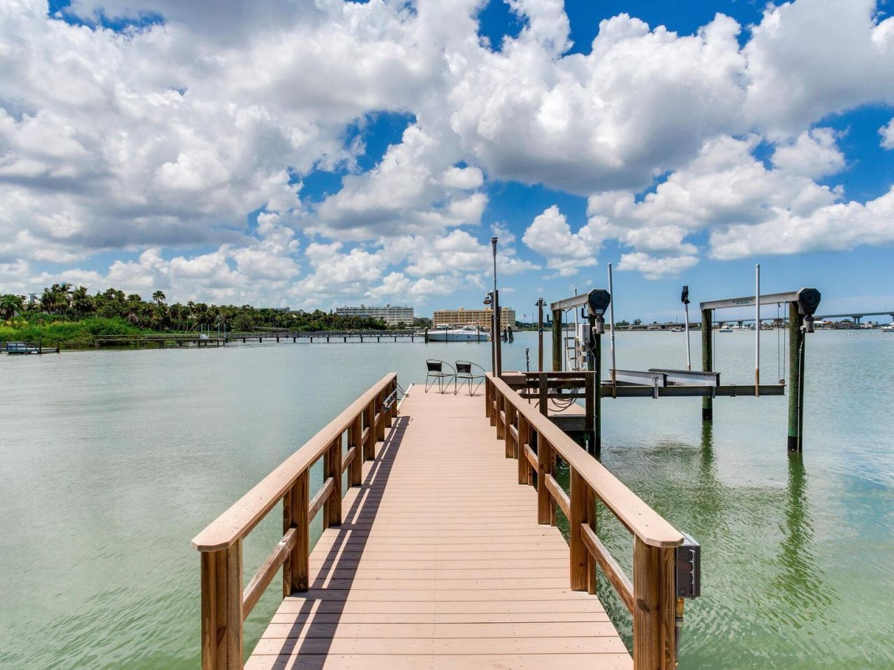 8 Sunset Bay Drive, Belleair, FL 33756 Photo