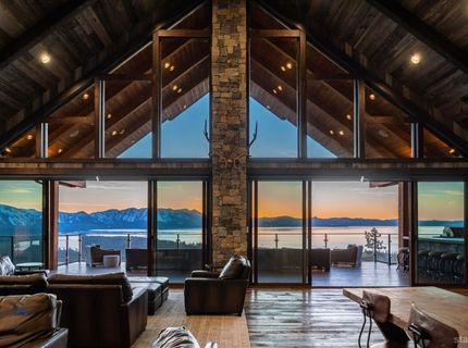 1639 Sherman Way, South Lake Tahoe, CA 96150 Photo