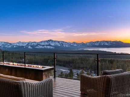 1639 Sherman Way, South Lake Tahoe, CA 96150 Photo