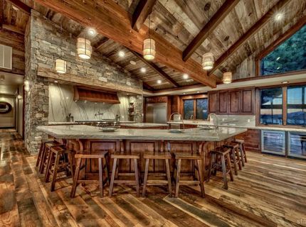 1639 Sherman Way, South Lake Tahoe, CA 96150 Photo