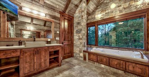 1639 Sherman Way, South Lake Tahoe, CA 96150 Photo