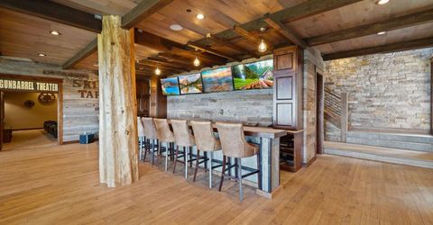 1639 Sherman Way, South Lake Tahoe, CA 96150 Photo