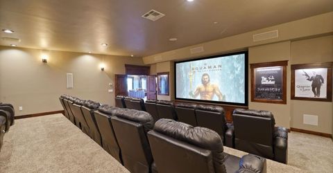 1639 Sherman Way, South Lake Tahoe, CA 96150 Photo