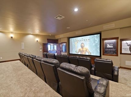 1639 Sherman Way, South Lake Tahoe, CA 96150 Photo