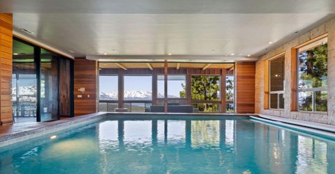 1639 Sherman Way, South Lake Tahoe, CA 96150 Photo