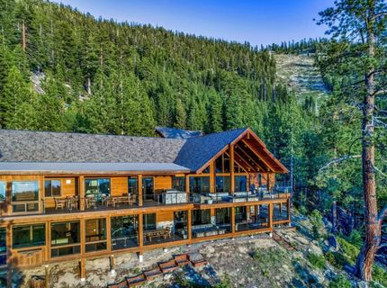 1639 Sherman Way, South Lake Tahoe, CA 96150 Photo