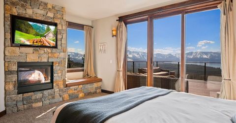 1639 Sherman Way, South Lake Tahoe, CA 96150 Photo