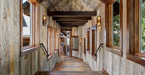 1639 Sherman Way, South Lake Tahoe, CA 96150 Photo