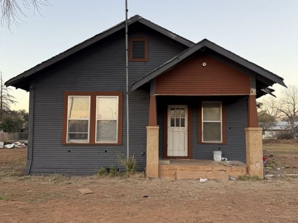 505 rio grande, Pearsall, TX 78061