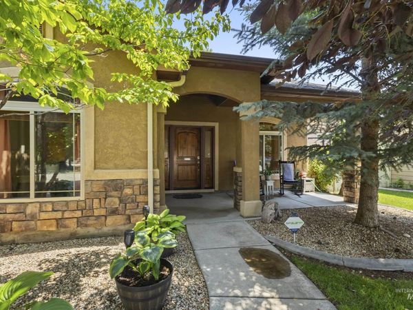 2310 W Herron Loop, Nampa, ID 83686