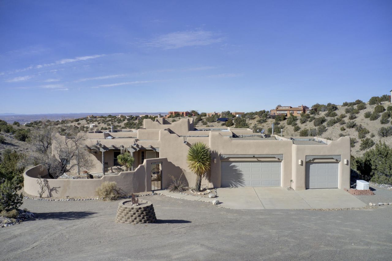 39 Pine Road, Placitas, NM 87043 Main Photo