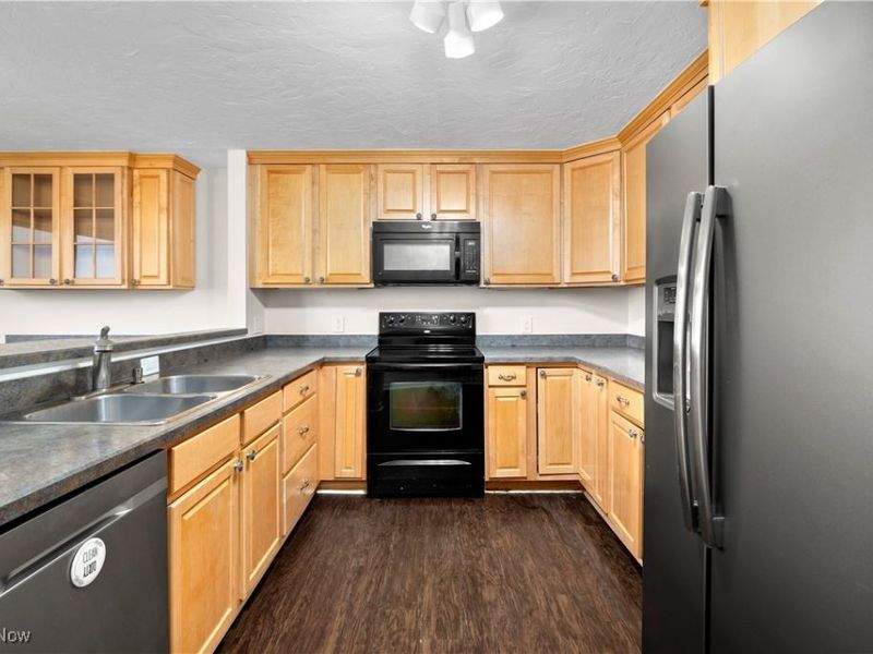 12550 Lake Avenue, Unit 1501-1507, Lakewood, OH 44107 Photo 7