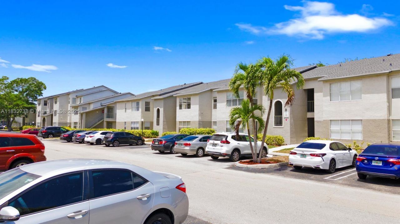 1401 Village Blvd, Unit 717, West Palm Beach, FL 33409 Photo