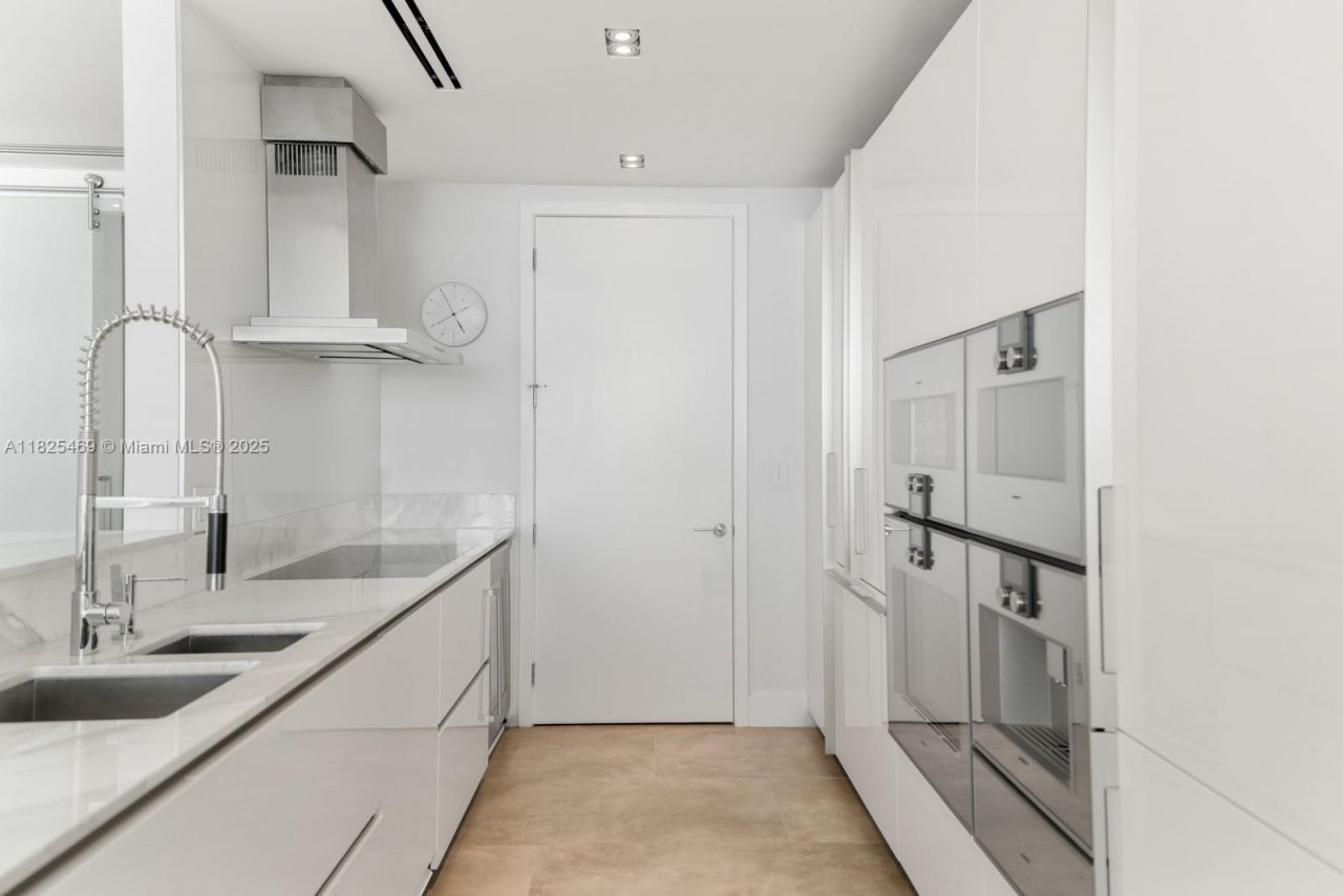 10203 Collins Ave, Unit 1003, Bal Harbour, FL 33154 Photo