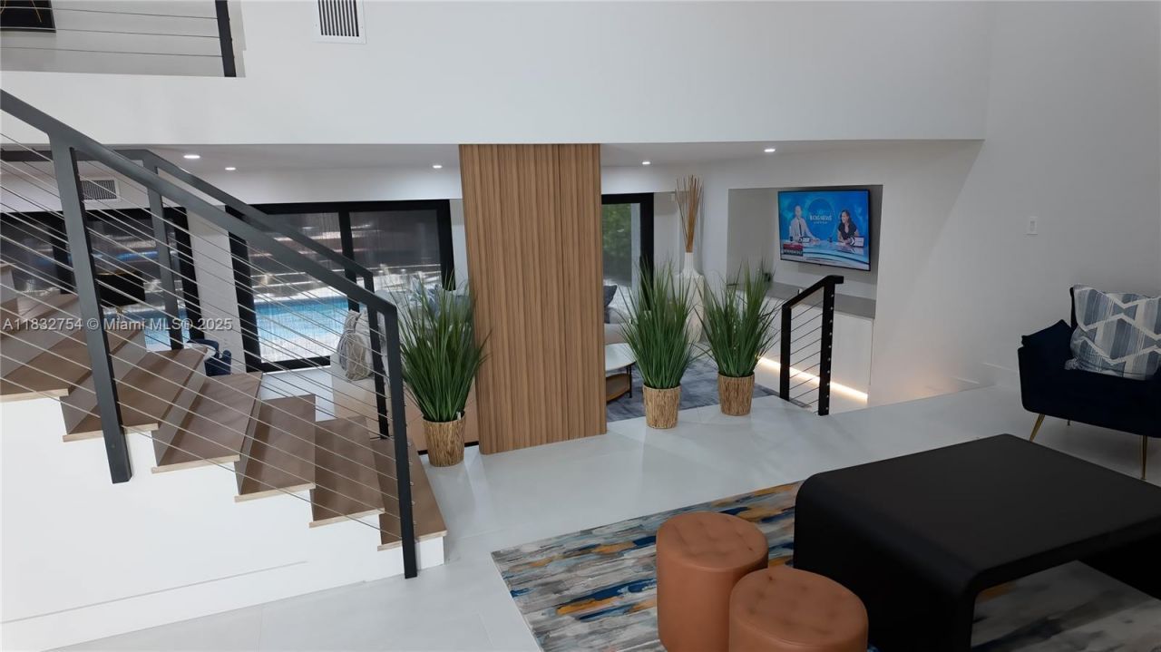 1240 NE 27th Ter, Pompano Beach, FL 33062 Photo