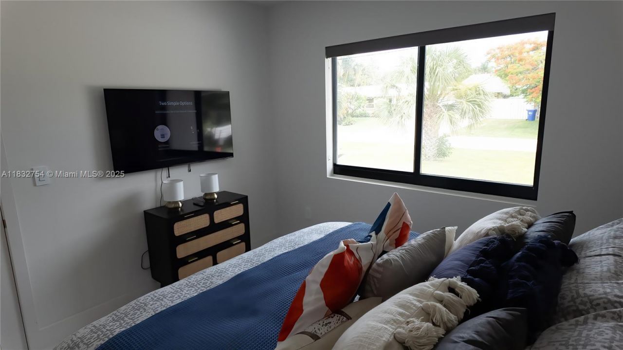 1240 NE 27th Ter, Pompano Beach, FL 33062 Photo