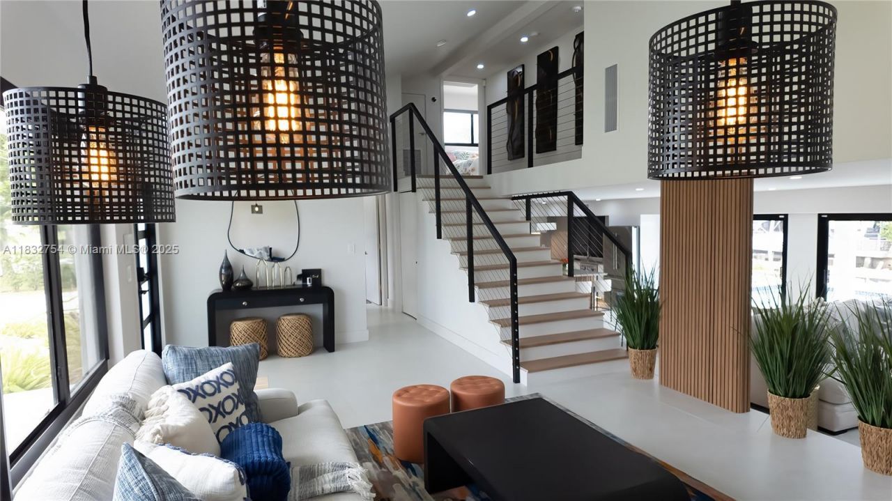 1240 NE 27th Ter, Pompano Beach, FL 33062 Photo