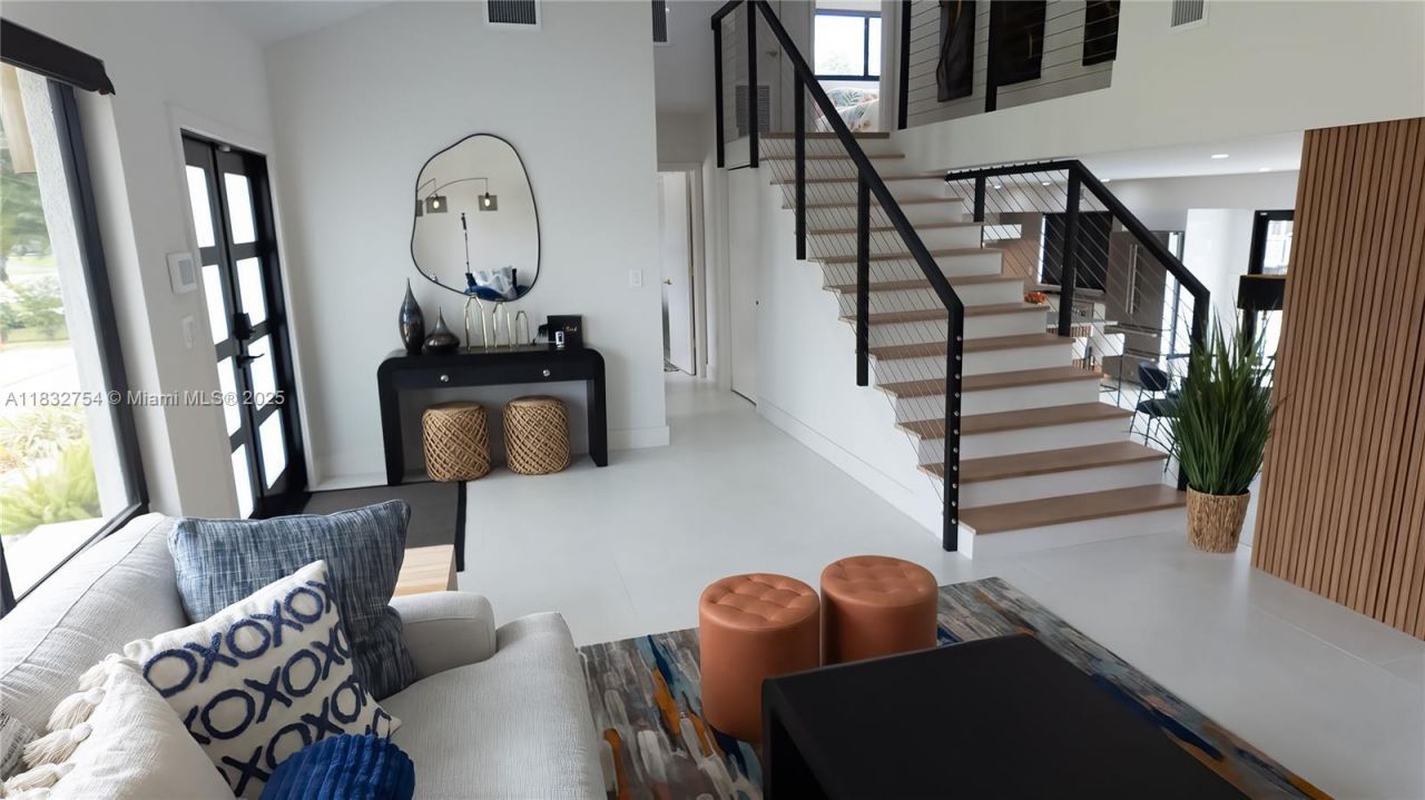 1240 NE 27th Ter, Pompano Beach, FL 33062 Photo