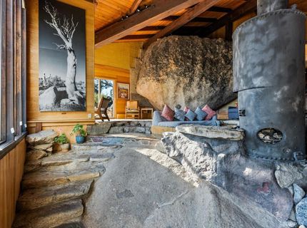 1082 Mountain Canary Drive, South Lake Tahoe, CA 96150 Photo