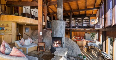 1082 Mountain Canary Drive, South Lake Tahoe, CA 96150 Photo