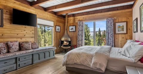 1082 Mountain Canary Drive, South Lake Tahoe, CA 96150 Photo