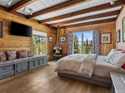 1082 Mountain Canary Drive, South Lake Tahoe, CA 96150 Photo