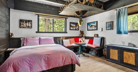 1082 Mountain Canary Drive, South Lake Tahoe, CA 96150 Photo