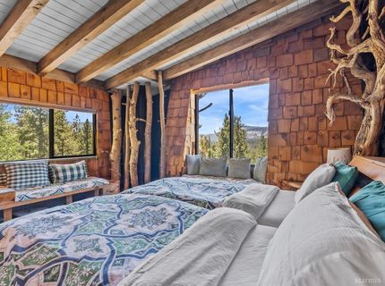 1082 Mountain Canary Drive, South Lake Tahoe, CA 96150 Photo