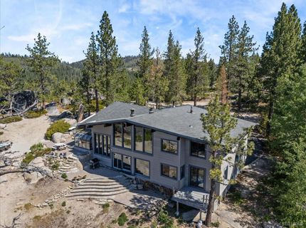 1082 Mountain Canary Drive, South Lake Tahoe, CA 96150 Photo