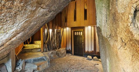 1082 Mountain Canary Drive, South Lake Tahoe, CA 96150 Photo