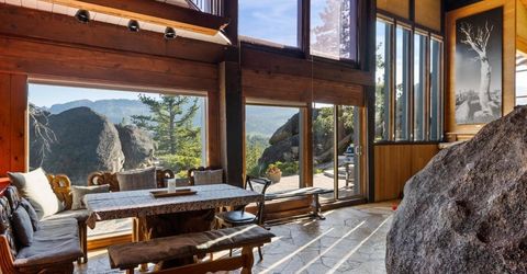 1082 Mountain Canary Drive, South Lake Tahoe, CA 96150 Photo